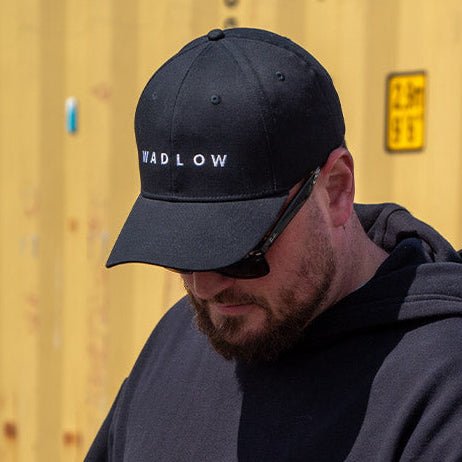 WADLOW CAP FOR TALL MEN — BLACK
